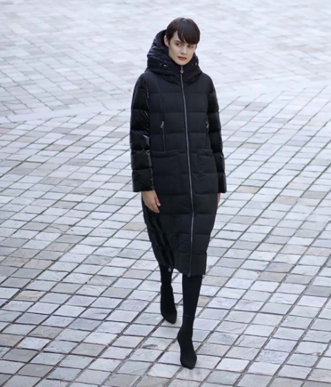 8551 Пальто зимнее черное с блестящими вставками Stylex